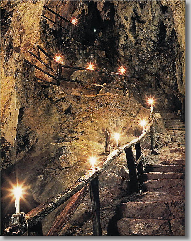 1950 - H.Schabdach -Unterirdische Welten - H&ouml;hlen der Fr&auml;nkischen und Hersbrucker Schweiz - 2000 - p24